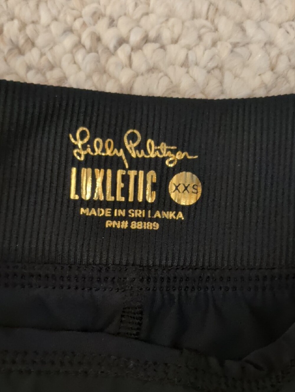 Lilly Pulitzer Onyx Run Around Skort UPF50+ Luxletic. Zip Pockets Built In Short - Picture 2 of 5